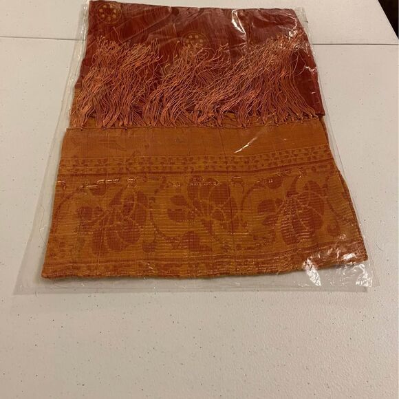 Womens red And Gold Scarf New - Picture 5 of 7